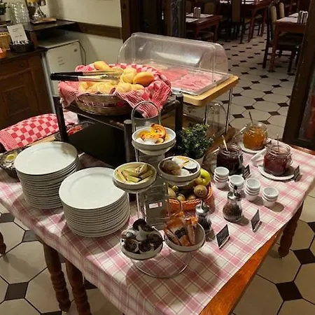 ホテル アメリカン 3*